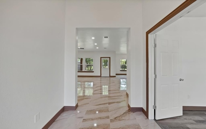 206 Hix Road, Cleburne, TX 76031, 5 Bedrooms Bedrooms, ,2 BathroomsBathrooms,Residential,For Sale,206 Hix Road,0,21117401