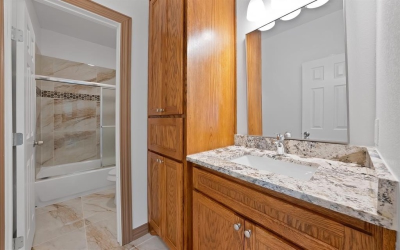 206 Hix Road, Cleburne, TX 76031, 5 Bedrooms Bedrooms, ,2 BathroomsBathrooms,Residential,For Sale,206 Hix Road,0,21117401