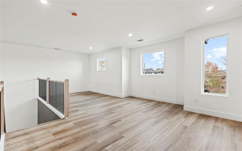 2401 Peabody Avenue, Dallas, TX 75215, 5 Habitaciones Habitaciones , ,3 BañosBaños,Residential,En Venta,2401 Peabody Avenue,0,21117496