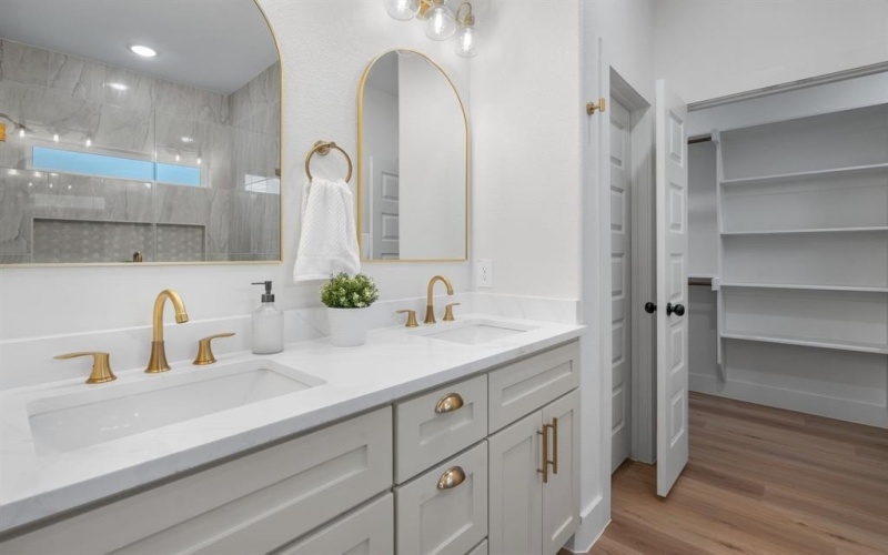 1607 Amanda Avenue, Fort Worth, TX 76105, 3 Bedrooms Bedrooms, ,2 BathroomsBathrooms,Residential,For Sale,1607 Amanda Avenue,0,21117642