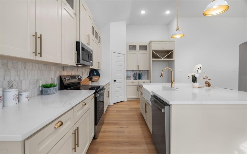 1607 Amanda Avenue, Fort Worth, TX 76105, 3 Bedrooms Bedrooms, ,2 BathroomsBathrooms,Residential,For Sale,1607 Amanda Avenue,0,21117642