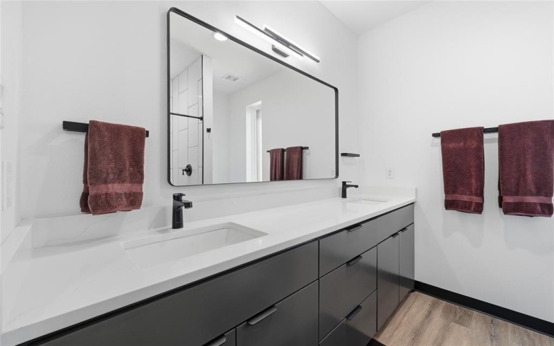 2303 Timber Creek Court, Cedar Hill, TX 75104, 4 Habitaciones Habitaciones , ,3 BañosBaños,Residential,En Venta,2303 Timber Creek Court,0,21113247