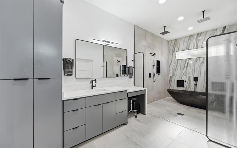 2303 Timber Creek Court, Cedar Hill, TX 75104, 4 Habitaciones Habitaciones , ,3 BañosBaños,Residential,En Venta,2303 Timber Creek Court,0,21113247