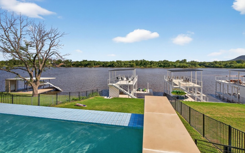 3170 River Oaks Drive, Kingsland, TX 78639, 5 Bedrooms Bedrooms, ,6 BathroomsBathrooms,Residential,For Sale,3170 River Oaks Drive,172676