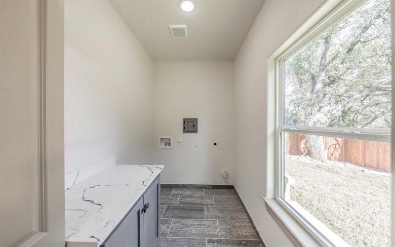 2515 Coyote Trail, Granbury, TX 76048, 3 Habitaciones Habitaciones , ,2 BañosBaños,Residential,En Venta,2515 Coyote Trail,0,21115541