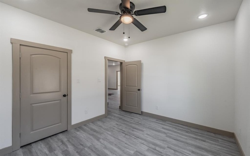 2515 Coyote Trail, Granbury, TX 76048, 3 Habitaciones Habitaciones , ,2 BañosBaños,Residential,En Venta,2515 Coyote Trail,0,21115541