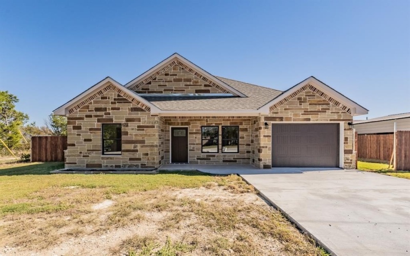2515 Coyote Trail, Granbury, TX 76048, 3 Habitaciones Habitaciones , ,2 BañosBaños,Residential,En Venta,2515 Coyote Trail,0,21115541