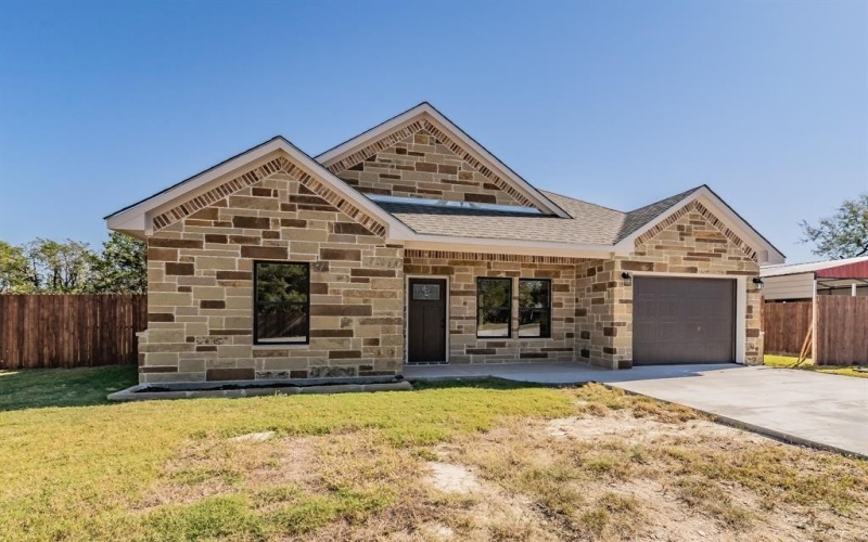 2515 Coyote Trail, Granbury, TX 76048, 3 Habitaciones Habitaciones , ,2 BañosBaños,Residential,En Venta,2515 Coyote Trail,0,21115541