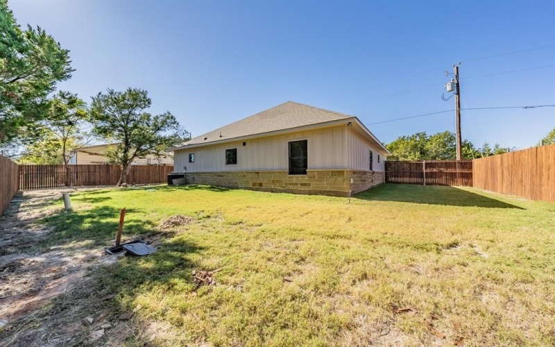 2515 Coyote Trail, Granbury, TX 76048, 3 Habitaciones Habitaciones , ,2 BañosBaños,Residential,En Venta,2515 Coyote Trail,0,21115541