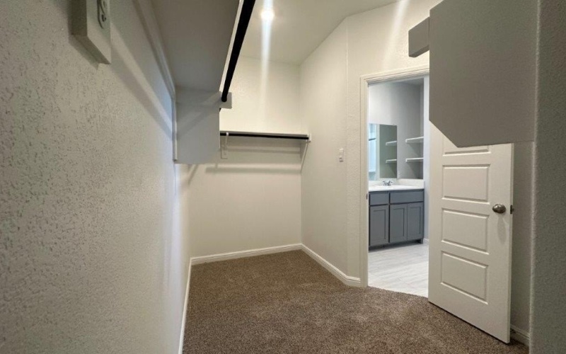 925 BOLL WEEVIL Drive, Cleburne, TX 76031, 4 Habitaciones Habitaciones , ,2 BañosBaños,Residential,En Venta,925 BOLL WEEVIL Drive,0,21116317