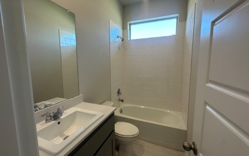 925 BOLL WEEVIL Drive, Cleburne, TX 76031, 4 Habitaciones Habitaciones , ,2 BañosBaños,Residential,En Venta,925 BOLL WEEVIL Drive,0,21116317