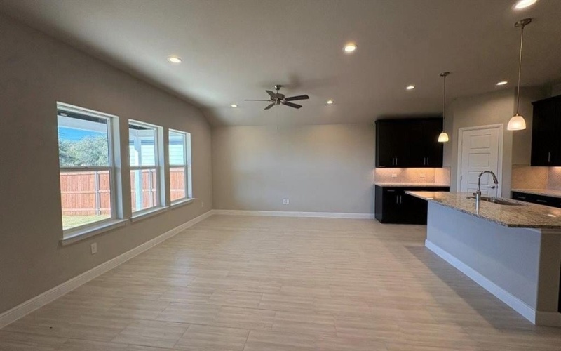 4243 CORNERSTONE Circle, Granbury, TX 76048, 4 Habitaciones Habitaciones , ,2 BañosBaños,Residential,En Venta,4243 CORNERSTONE Circle,0,21116608