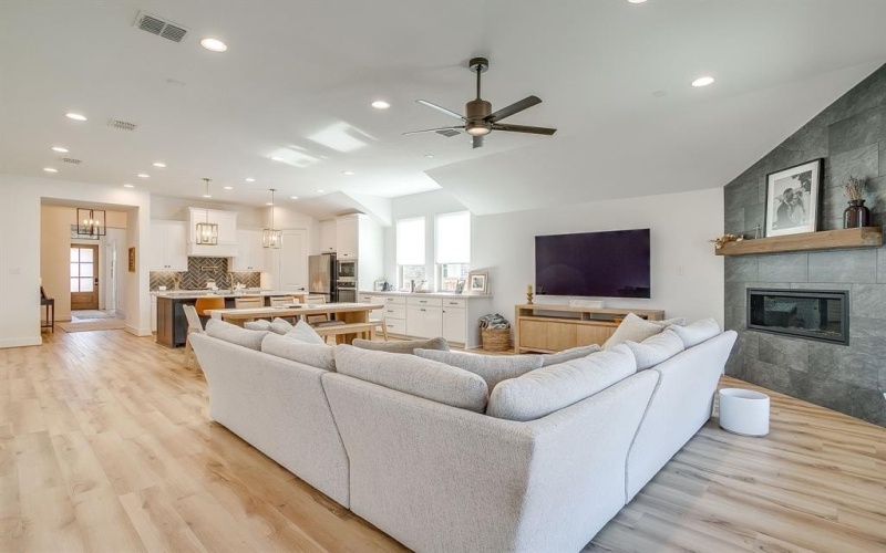 2120 Meadow Grass Lane, Fort Worth, TX 76008, 4 Bedrooms Bedrooms, ,3 BathroomsBathrooms,Residential,For Sale,2120 Meadow Grass Lane,0,21116627