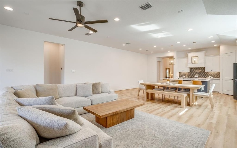 2120 Meadow Grass Lane, Fort Worth, TX 76008, 4 Bedrooms Bedrooms, ,3 BathroomsBathrooms,Residential,For Sale,2120 Meadow Grass Lane,0,21116627