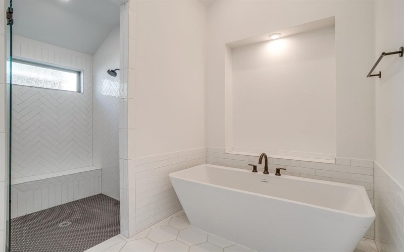 2120 Meadow Grass Lane, Fort Worth, TX 76008, 4 Bedrooms Bedrooms, ,3 BathroomsBathrooms,Residential,For Sale,2120 Meadow Grass Lane,0,21116627