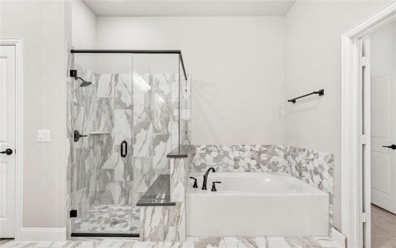 905 Denham Drive, Red Oak, TX 75154, 4 Bedrooms Bedrooms, ,3 BathroomsBathrooms,Residential,For Sale,905 Denham Drive,0,21116853