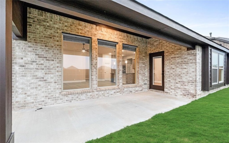 905 Denham Drive, Red Oak, TX 75154, 4 Bedrooms Bedrooms, ,3 BathroomsBathrooms,Residential,For Sale,905 Denham Drive,0,21116853