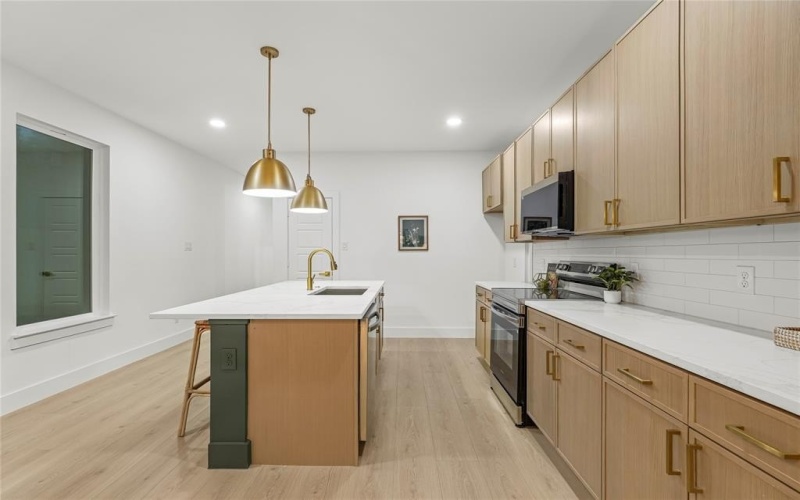 2333 Bethurum Avenue, Dallas, TX 75215, 3 Habitaciones Habitaciones , ,2 BañosBaños,Residential,En Venta,2333 Bethurum Avenue,0,21116903