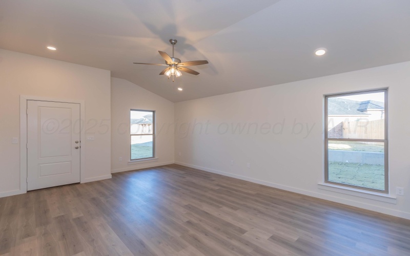 3001 Farmyard Dr, Amarillo, TX 79124, 3 Bedrooms Bedrooms, ,2 BathroomsBathrooms,Residential,For Sale,3001 Farmyard Dr,0,25-9680