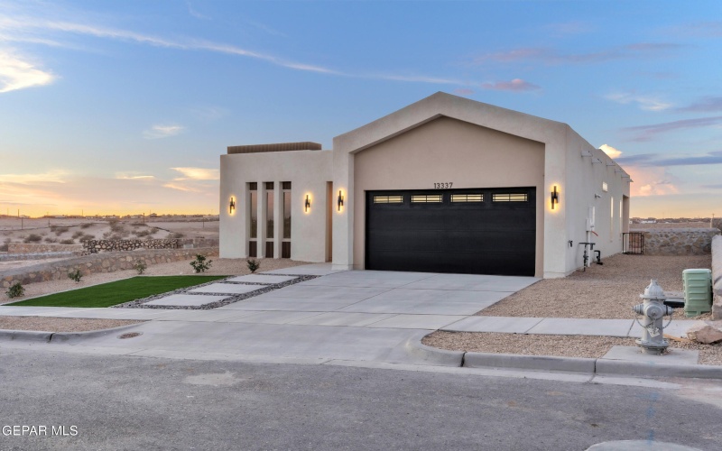 629 Paseo de la Reina Street, Horizon City, TX 79928, 3 Bedrooms Bedrooms, ,2 BathroomsBathrooms,Residential,For Sale,629 Paseo de la Reina Street,0,928523