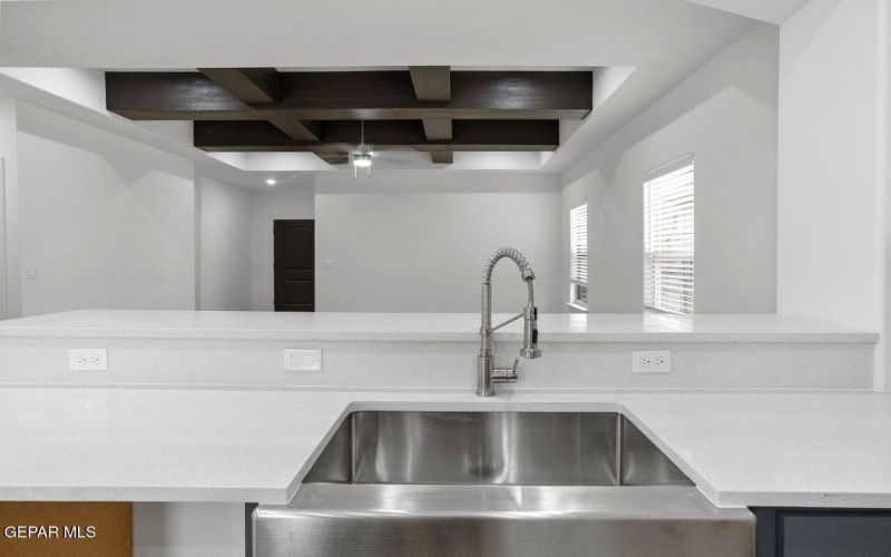 10709 Drew Pearson Drive, El Paso, TX 79924, 3 Bedrooms Bedrooms, ,2 BathroomsBathrooms,Residential,For Sale,10709 Drew Pearson Drive,0,934064