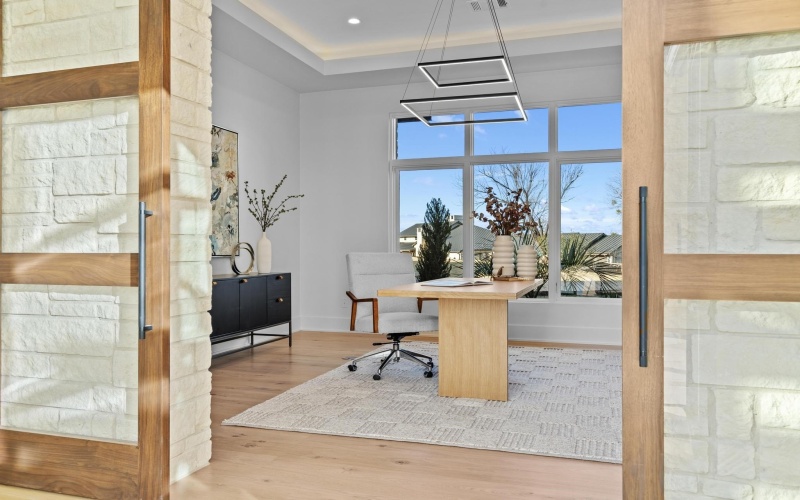 1047 Overlook Pkwy Parkway, Horseshoe Bay, TX 78657, 4 Bedrooms Bedrooms, ,5 BathroomsBathrooms,Residential,For Sale,1047 Overlook Pkwy Parkway,0,175770