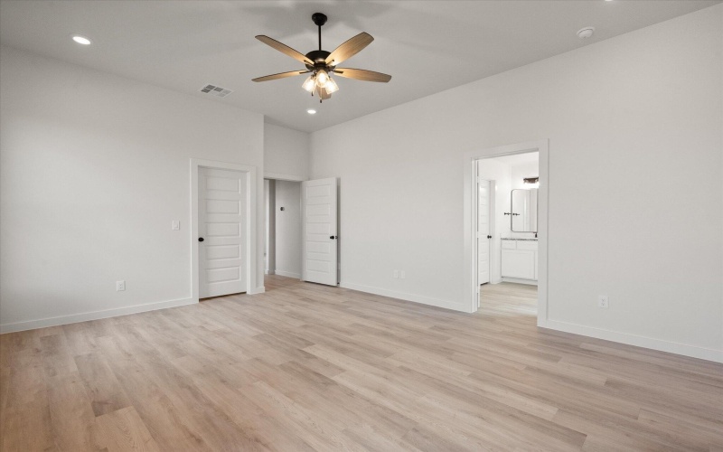 7008 56th Street, Lubbock, TX 79407, 4 Bedrooms Bedrooms, ,2 BathroomsBathrooms,Residential,For Sale,7008 56th Street,0,202563346