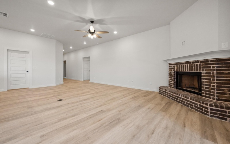 7008 56th Street, Lubbock, TX 79407, 4 Bedrooms Bedrooms, ,2 BathroomsBathrooms,Residential,For Sale,7008 56th Street,0,202563346