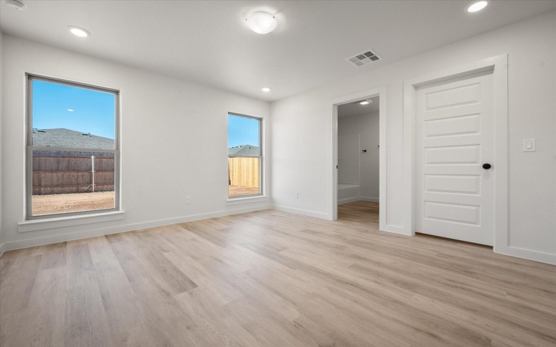 2007 Cottonwood Avenue, Wolfforth, TX 79382, 3 Bedrooms Bedrooms, ,2 BathroomsBathrooms,Residential,For Sale,2007 Cottonwood Avenue,0,202563348