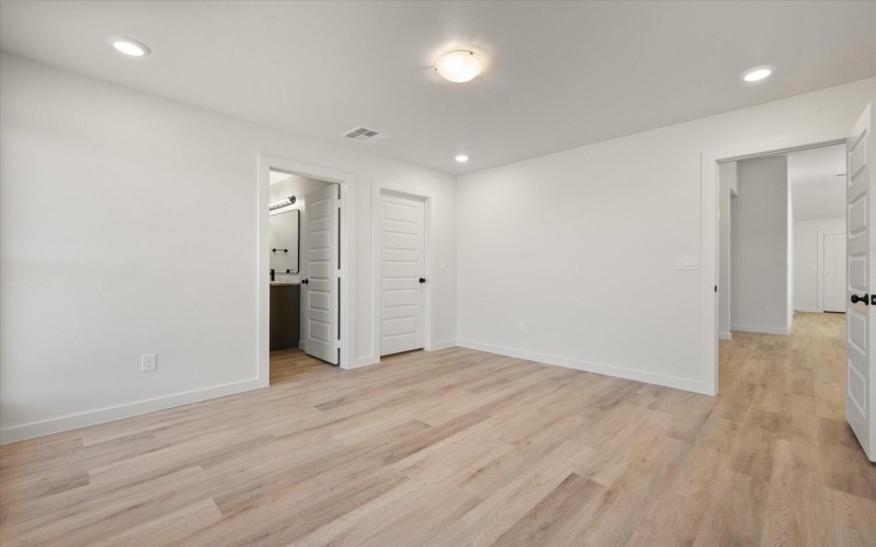 2007 Cottonwood Avenue, Wolfforth, TX 79382, 3 Bedrooms Bedrooms, ,2 BathroomsBathrooms,Residential,For Sale,2007 Cottonwood Avenue,0,202563348