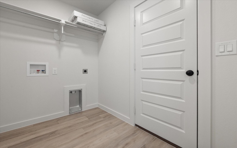 2007 Cottonwood Avenue, Wolfforth, TX 79382, 3 Bedrooms Bedrooms, ,2 BathroomsBathrooms,Residential,For Sale,2007 Cottonwood Avenue,0,202563348