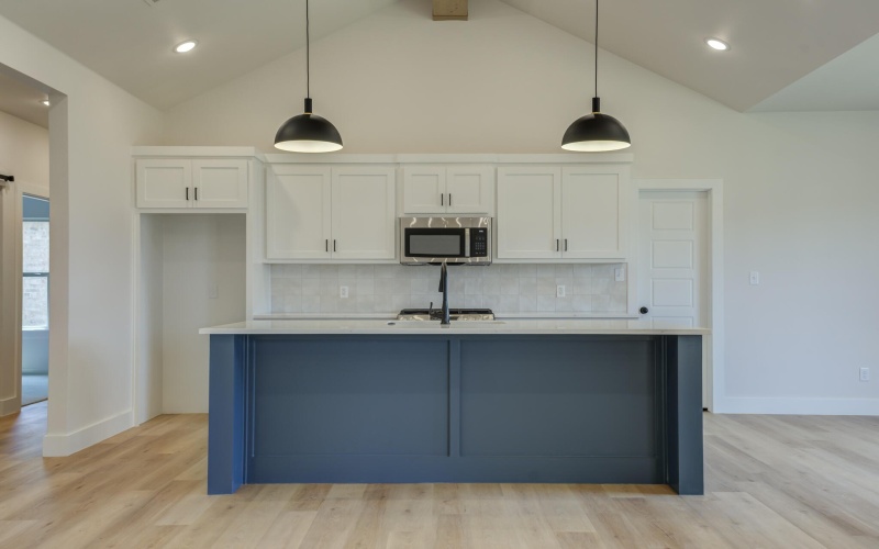 6913 13th Street, Lubbock, TX 79416, 3 Bedrooms Bedrooms, ,2 BathroomsBathrooms,Residential,For Sale,6913 13th Street,0,202563349