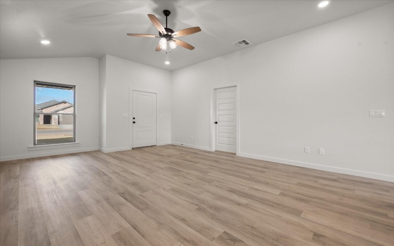 3011 139th Street, Lubbock, TX 79423, 3 Bedrooms Bedrooms, ,2 BathroomsBathrooms,Residential,For Sale,3011 139th Street,0,202563362