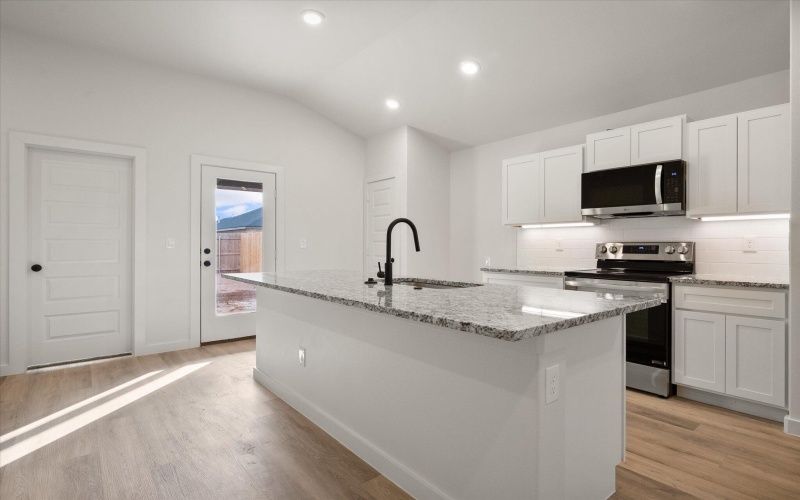 3011 139th Street, Lubbock, TX 79423, 3 Bedrooms Bedrooms, ,2 BathroomsBathrooms,Residential,For Sale,3011 139th Street,0,202563362