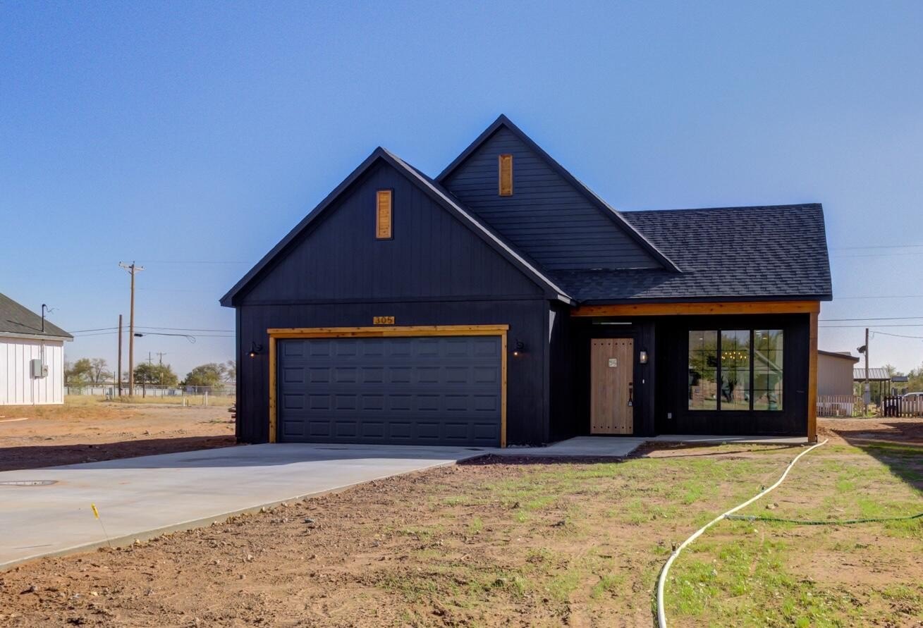 305 SW Ave L, Seminole, TX 79360, 3 Habitaciones Habitaciones , ,2 BañosBaños,Residential,En Venta,305 SW Ave L,0,202563384