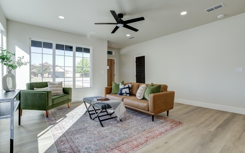 305 SW Ave L, Seminole, TX 79360, 3 Habitaciones Habitaciones , ,2 BañosBaños,Residential,En Venta,305 SW Ave L,0,202563384