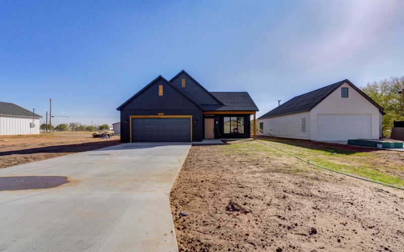 305 SW Ave L, Seminole, TX 79360, 3 Habitaciones Habitaciones , ,2 BañosBaños,Residential,En Venta,305 SW Ave L,0,202563384