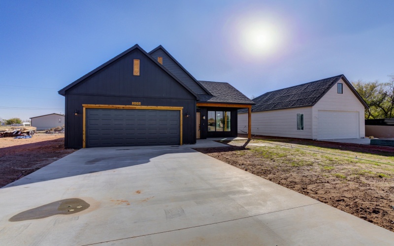 305 SW Ave L, Seminole, TX 79360, 3 Habitaciones Habitaciones , ,2 BañosBaños,Residential,En Venta,305 SW Ave L,0,202563384