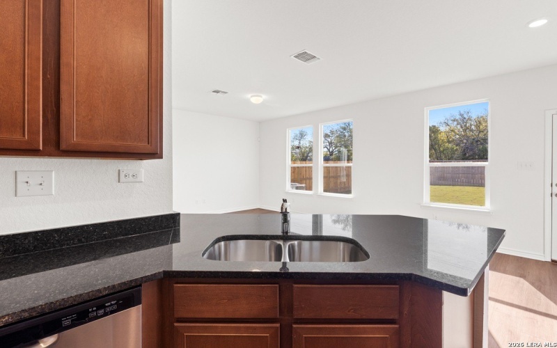 4526 OTRA OTRA DRIVE, San Antonio, TX 78222, 2 Habitaciones Habitaciones , ,2 BañosBaños,Residential,En Venta,4526 OTRA OTRA DRIVE,0,1896711