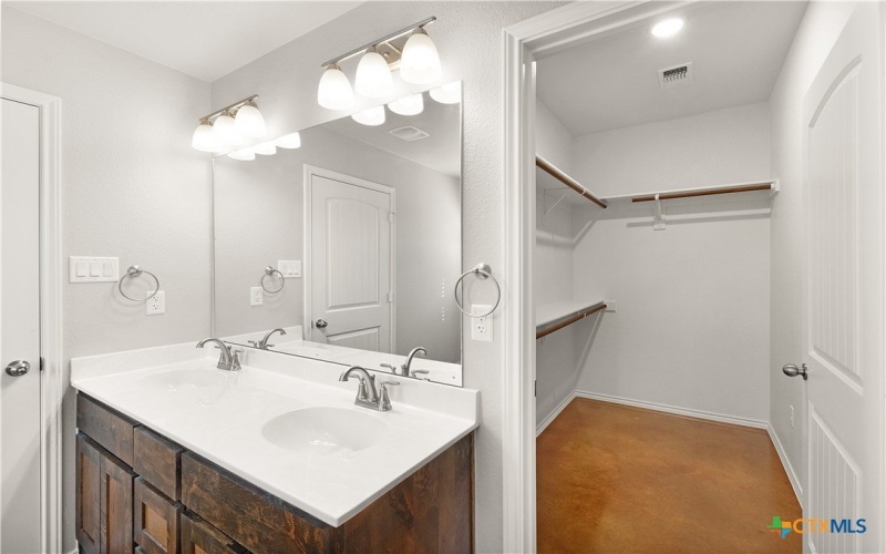 1425 Lindsey Drive, Copperas Cove, TX 76522, 4 Bedrooms Bedrooms, ,2 BathroomsBathrooms,Residential,For Sale,1425 Lindsey Drive,0,598466