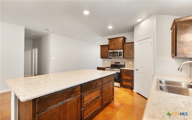 1425 Lindsey Drive, Copperas Cove, TX 76522, 4 Bedrooms Bedrooms, ,2 BathroomsBathrooms,Residential,For Sale,1425 Lindsey Drive,0,598466