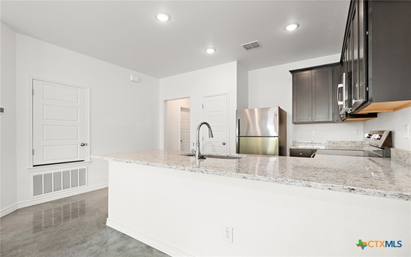 3800 Pecan Hickory Trail unit: B #B, Killeen, TX 76542, 3 Bedrooms Bedrooms, ,2 BathroomsBathrooms,Residential,For Sale,3800 Pecan Hickory Trail unit: B,0,598485