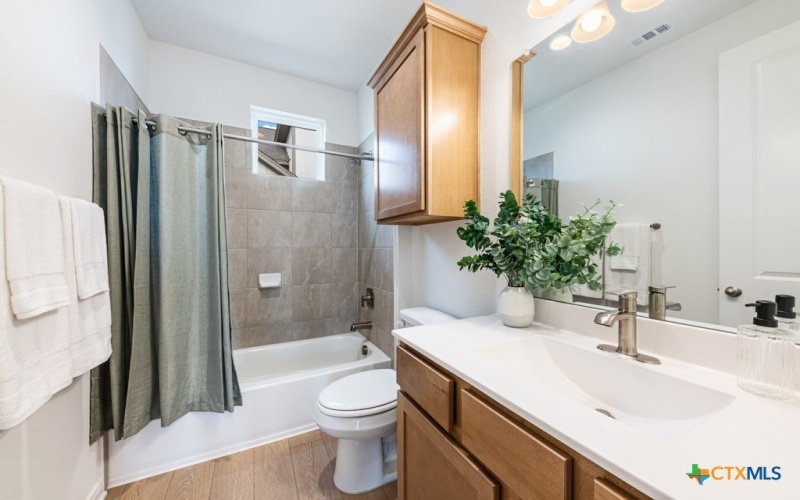 2107 Hofstaat, New Braunfels, TX 78130, 2 Habitaciones Habitaciones , ,1 BañoBaños,Residential,En Venta,2107 Hofstaat,0,598501