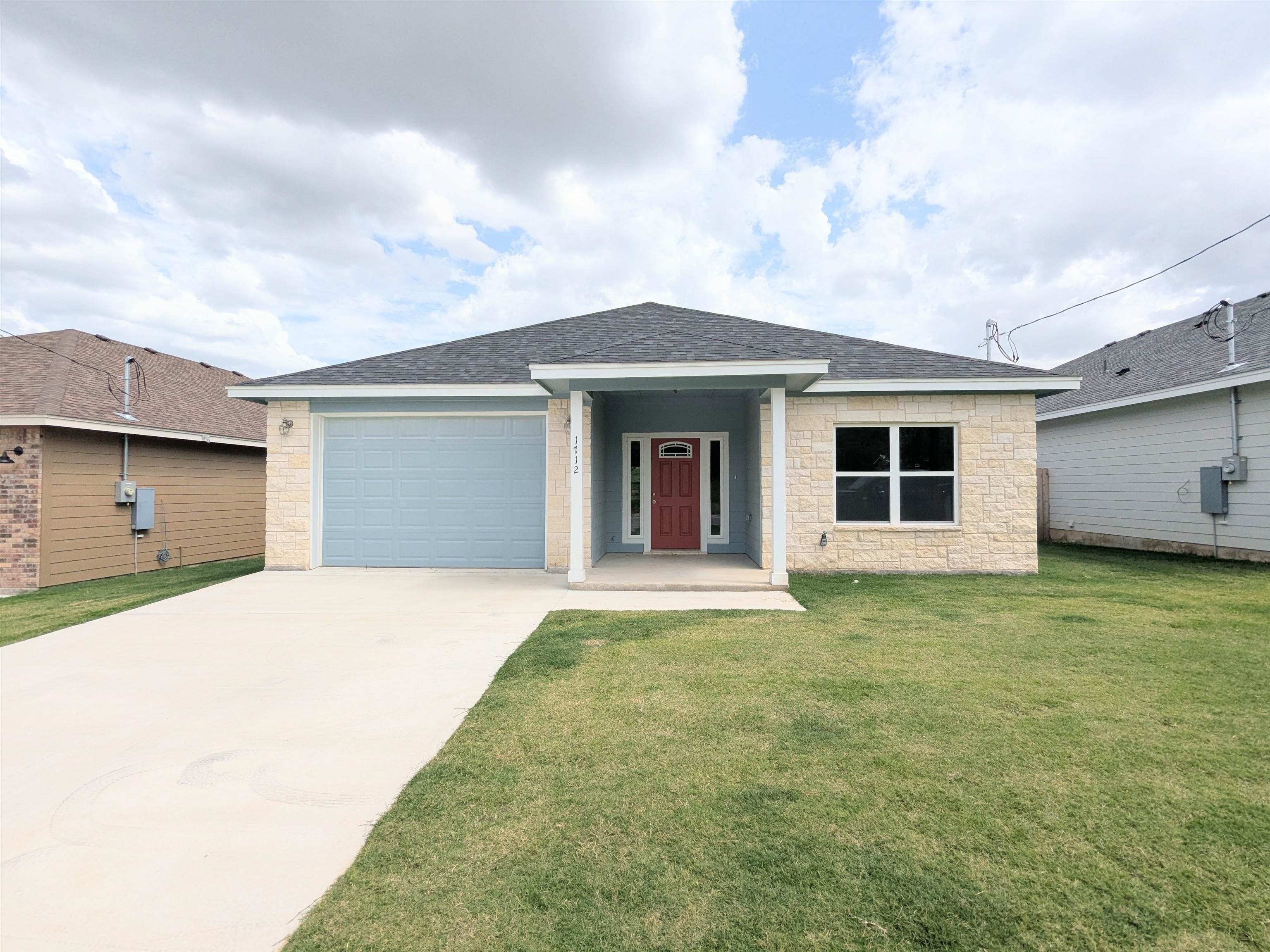 1712 E Ave G, Lampasas, TX 76550, 3 Bedrooms Bedrooms, ,2 BathroomsBathrooms,Residential,For Sale,1712 E Ave G,172723