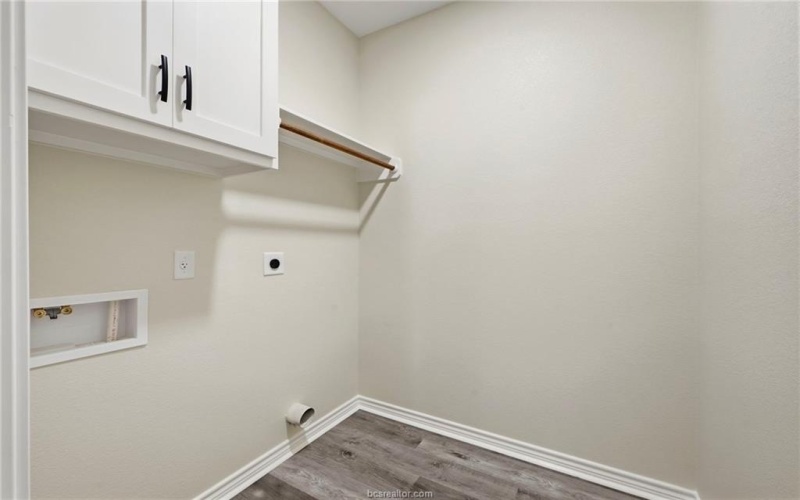 511 Hall Street, Bryan, TX 77803, 3 Habitaciones Habitaciones , ,2 BañosBaños,Residential,En Venta,511 Hall Street,0,25012276