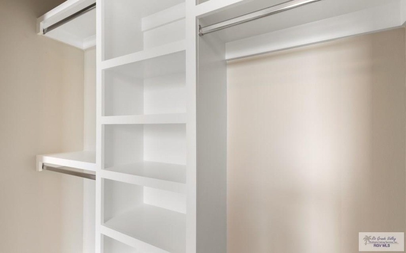 2353 W DORCAS CIRCLE, BROWNSVILLE, TX 78521, 3 Habitaciones Habitaciones , ,2 BañosBaños,Residential,En Venta,2353 W DORCAS CIRCLE,0,29770166