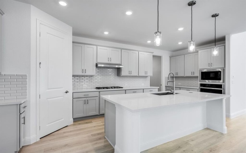 310 Trillium Street, Oak Point, TX 75068, 5 Habitaciones Habitaciones , ,5 BañosBaños,Residential,En Venta,310 Trillium Street,0,20974147