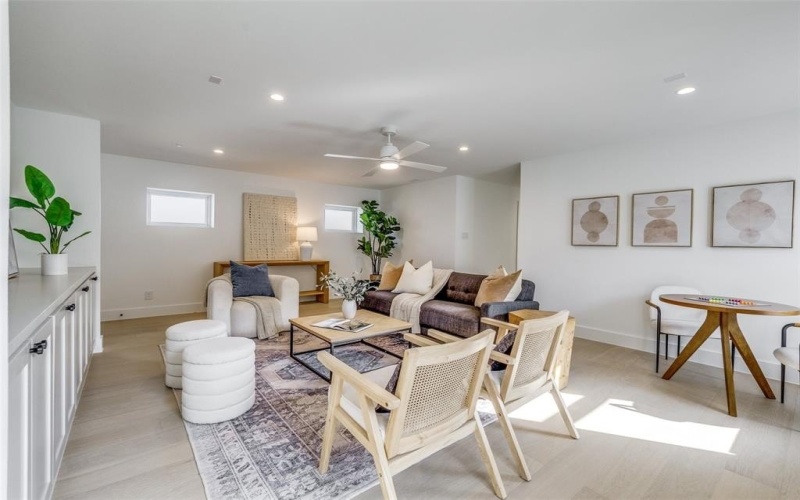 2103 Autumn Sage Place, Dallas, TX 75228, 5 Bedrooms Bedrooms, ,3 BathroomsBathrooms,Residential,For Sale,2103 Autumn Sage Place,0,21087925