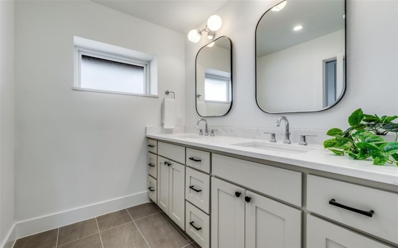 2103 Autumn Sage Place, Dallas, TX 75228, 5 Bedrooms Bedrooms, ,3 BathroomsBathrooms,Residential,For Sale,2103 Autumn Sage Place,0,21087925