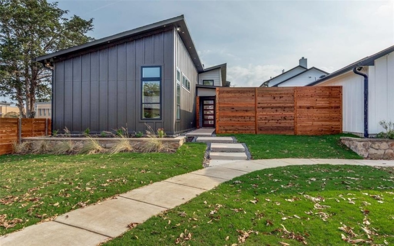 2103 Autumn Sage Place, Dallas, TX 75228, 5 Bedrooms Bedrooms, ,3 BathroomsBathrooms,Residential,For Sale,2103 Autumn Sage Place,0,21087925